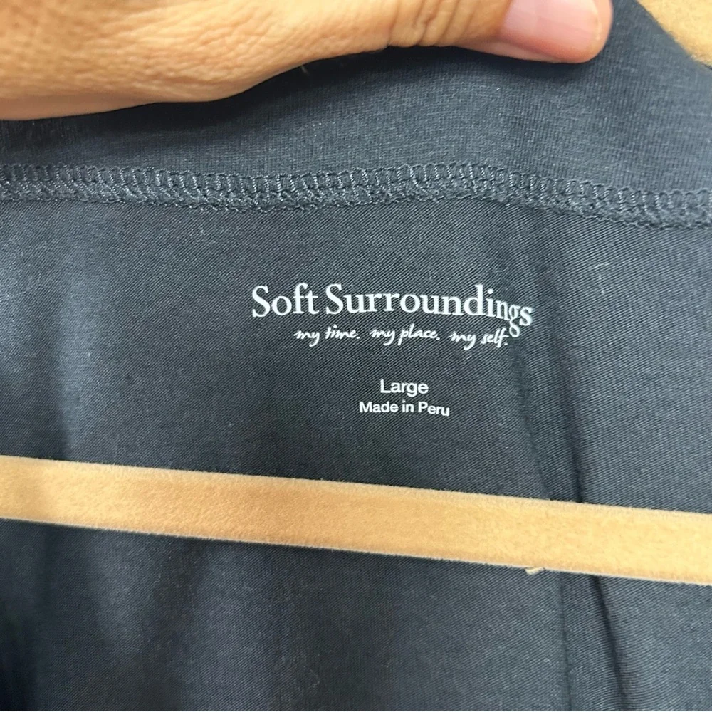 Soft Surrounding black short sleeve wrap style top Sz L - Picture 5 of 5